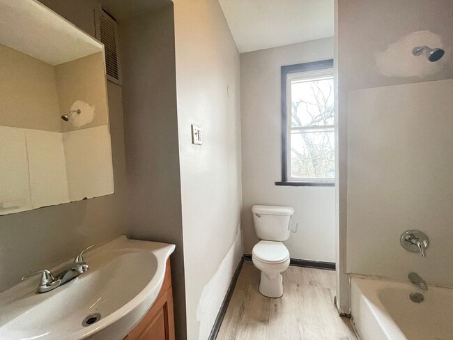 Photo - 966 Elberon Ave Unit 2