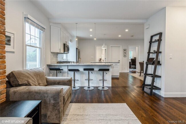 338 Palmer Ave Unit A
