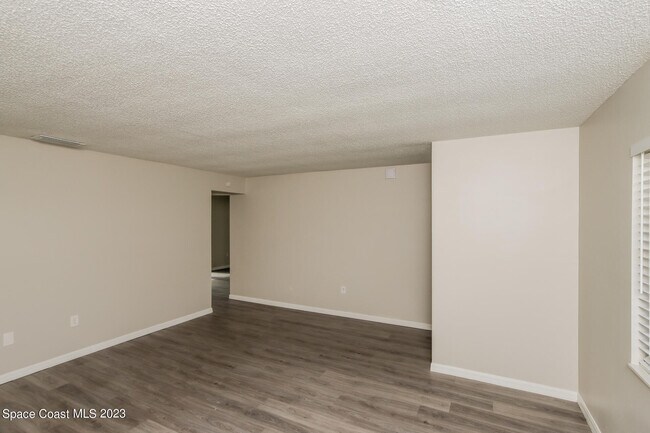 Photo - 486 Catalina Ave