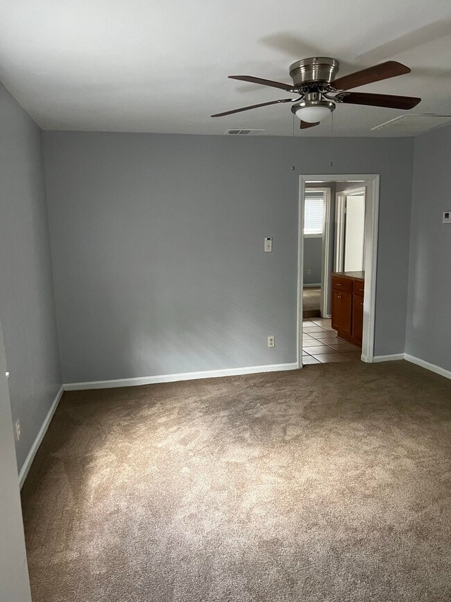 Photo - 1613 Elberta Dr