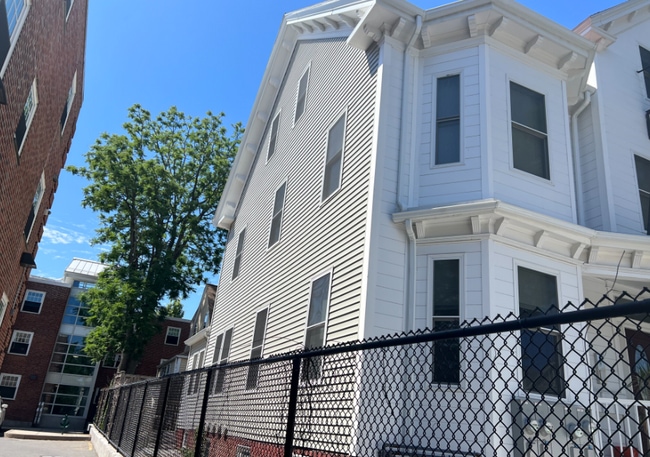 Photo - 141 Prospect St Unit 2