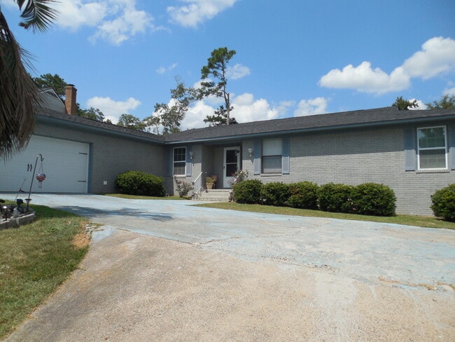 Building Photo - 107 Springlakes Cir Rental