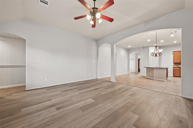 Photo - 28207 Chalet Park Dr