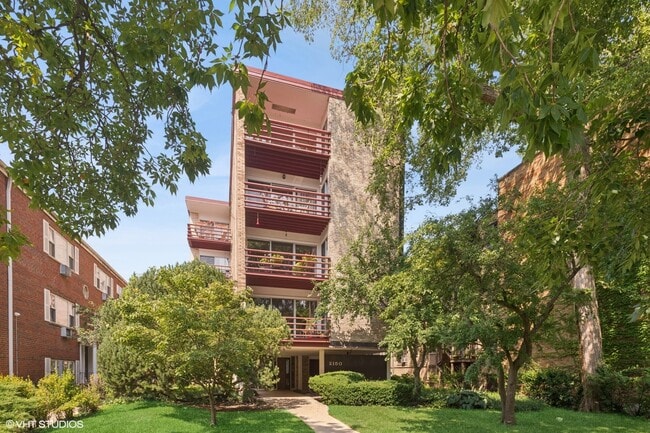 Building Photo - 2150 Sherman Ave Unit 4C Rental