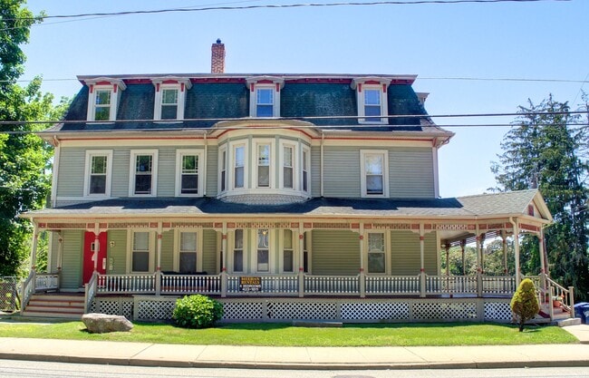 Building Photo - 324 Valley St Unit 20