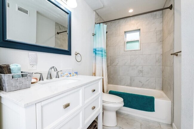 Photo - 112 N Peninsula Dr Unit 1