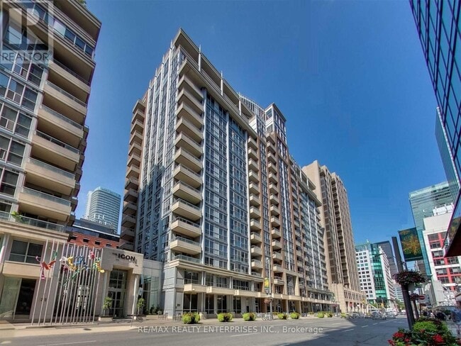 Photo - 250 Wellington St W Unit 1435