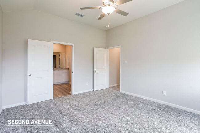 Photo - 2005 Erlinda Dr