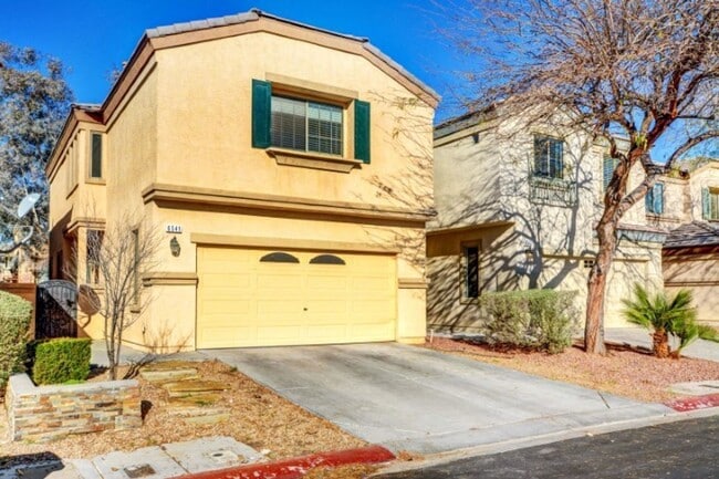 Photo - Awesome 3 Bedroom, 2 Story Home in North L...