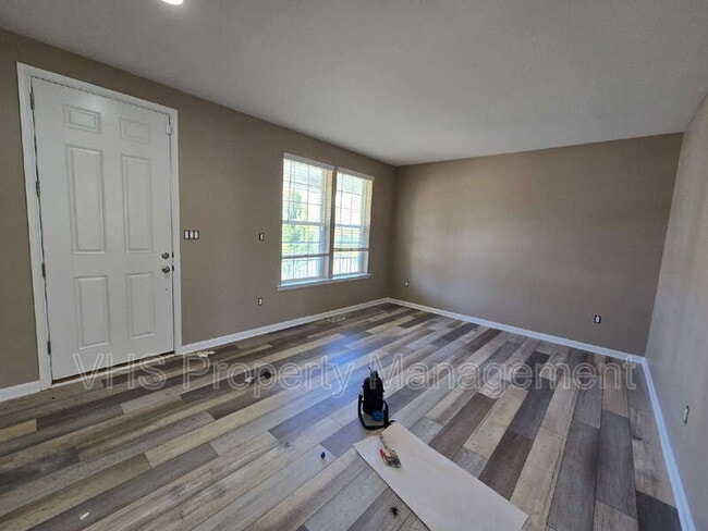 Photo - 721 Electric Ave