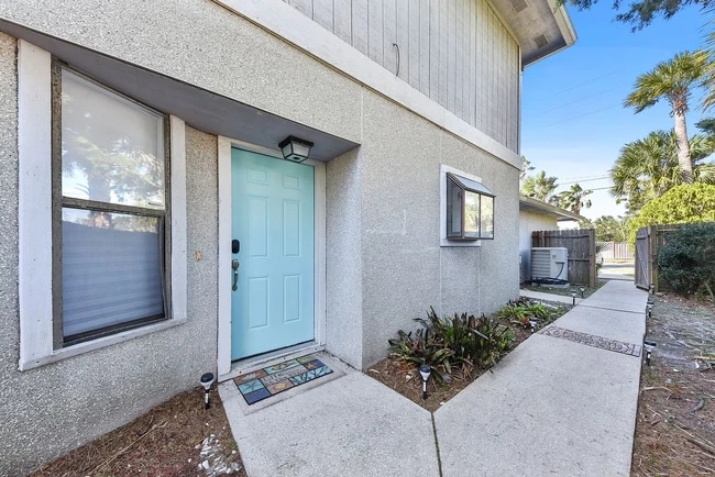 Photo - 512 10th Ave S