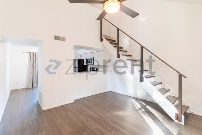 Photo - Unit B