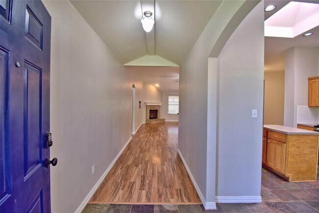 Photo - 807 Wild Petunia Way