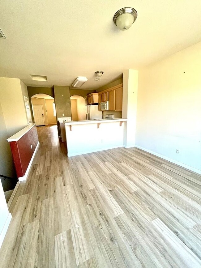 Photo - Townhouse For Rent.
