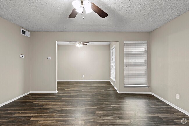 Studio - 530SF - Living Area