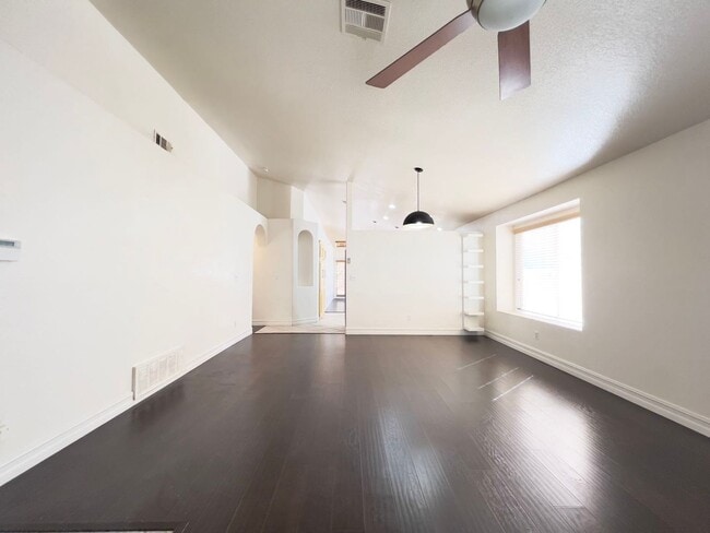 Photo - 54 Sea Holly Way