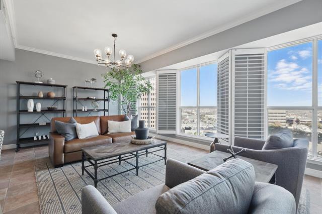 Building Photo - 3401 Lee Pkwy Unit 1109 Rental