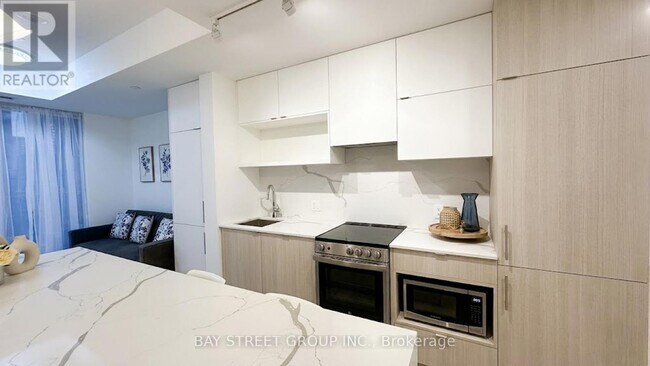 Photo - 100 Queen St E Unit 2911