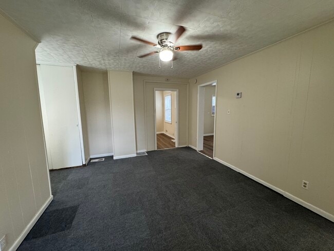 Photo - 1380 Garfield Ave SW