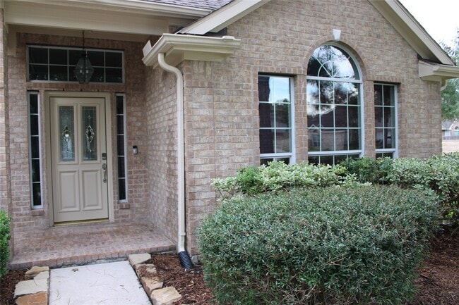 29802 S Legends Village Cir