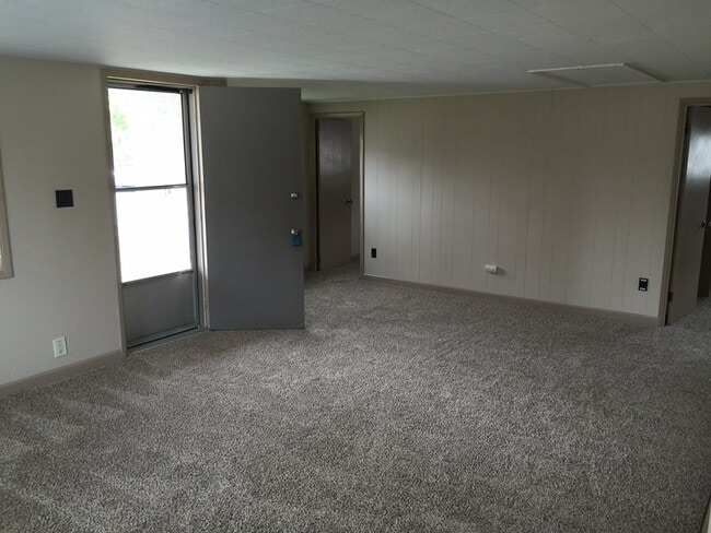 309 Robert Ave