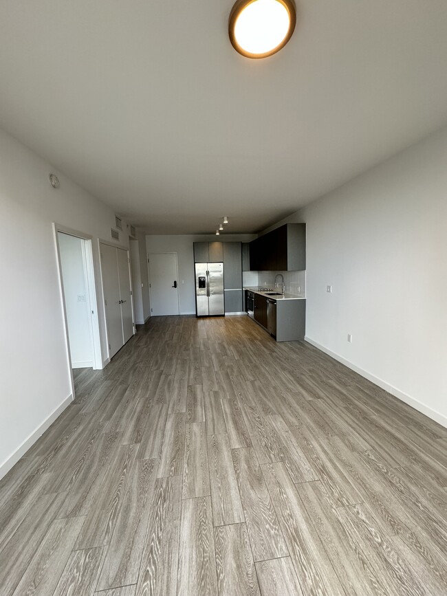 Living Room - 276 NW 33rd St Apartments Unit E