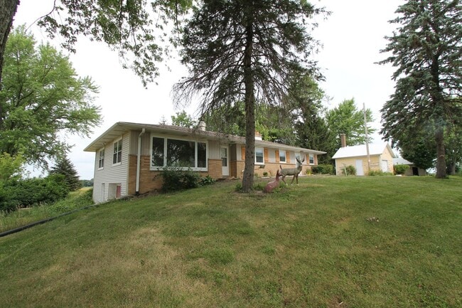 Photo - 4 bedroom farmhouse