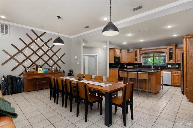 Photo - 1500 Orchid Ave House