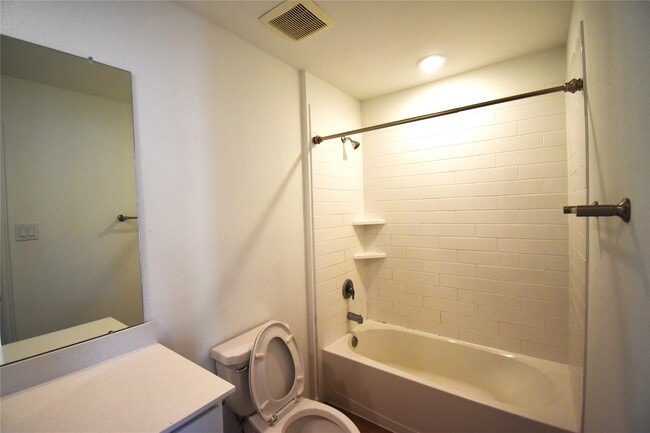 Photo - 3326 Spanish Oak Ln