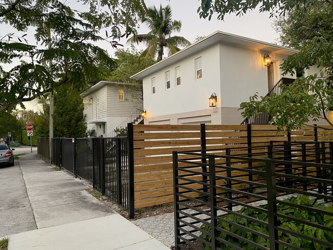 Photo - 500 NE 62nd St