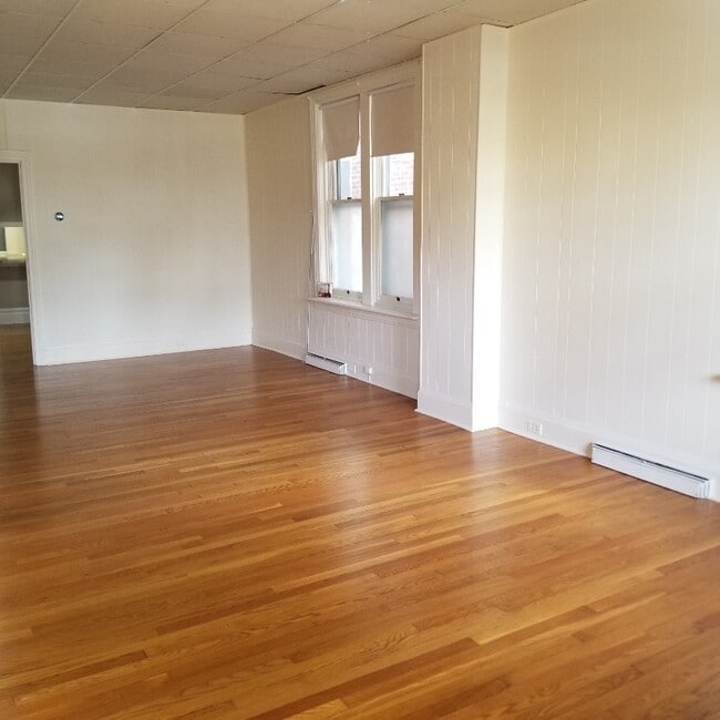 Photo - 604 Hummel Ave