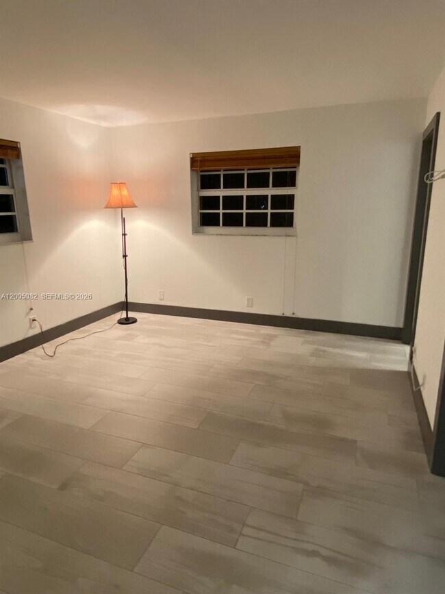 Photo - 660 Tennis Club Dr Unit 205