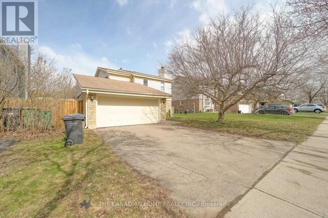 Photo - 64 Somerset Dr