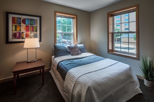 Photo - 613 Maggie Frances