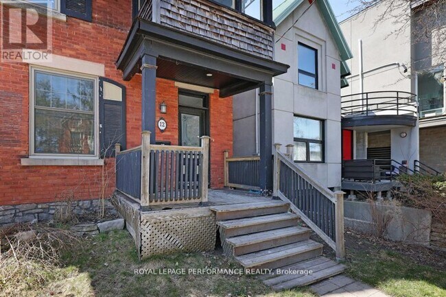 Photo - 12 Adelaide St