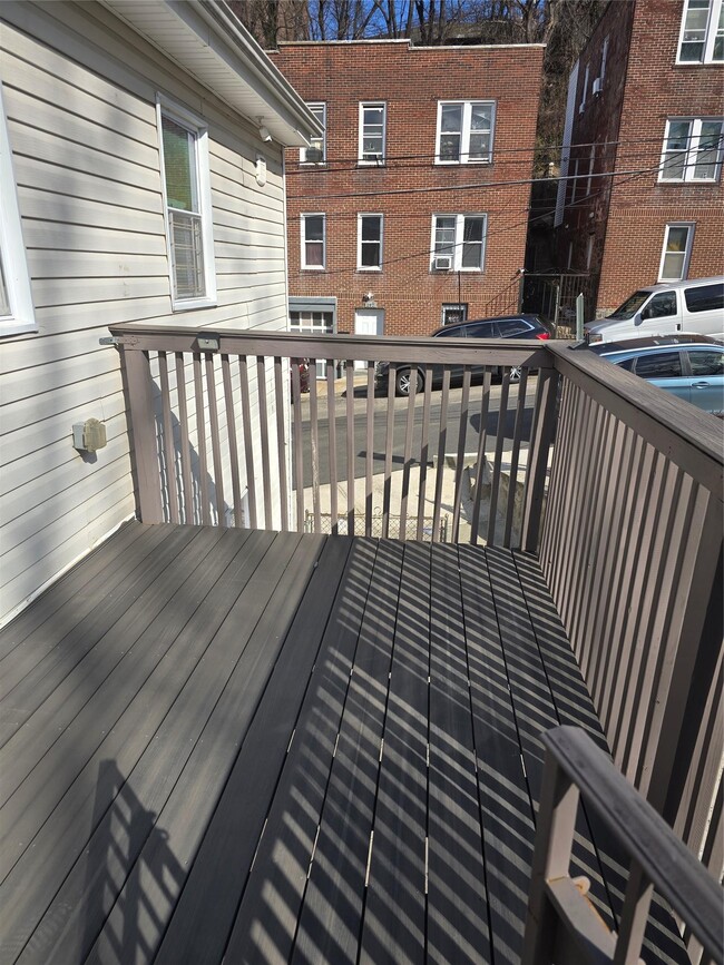 Photo - 201 Oak St Apartment Unit 3