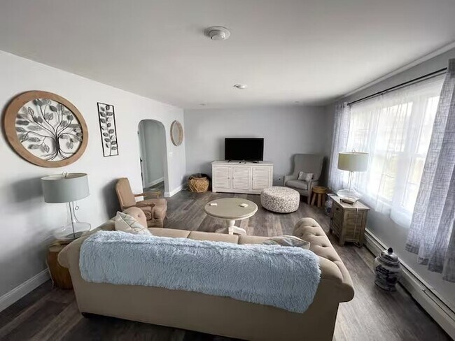 Photo - 297 Swansom Rd