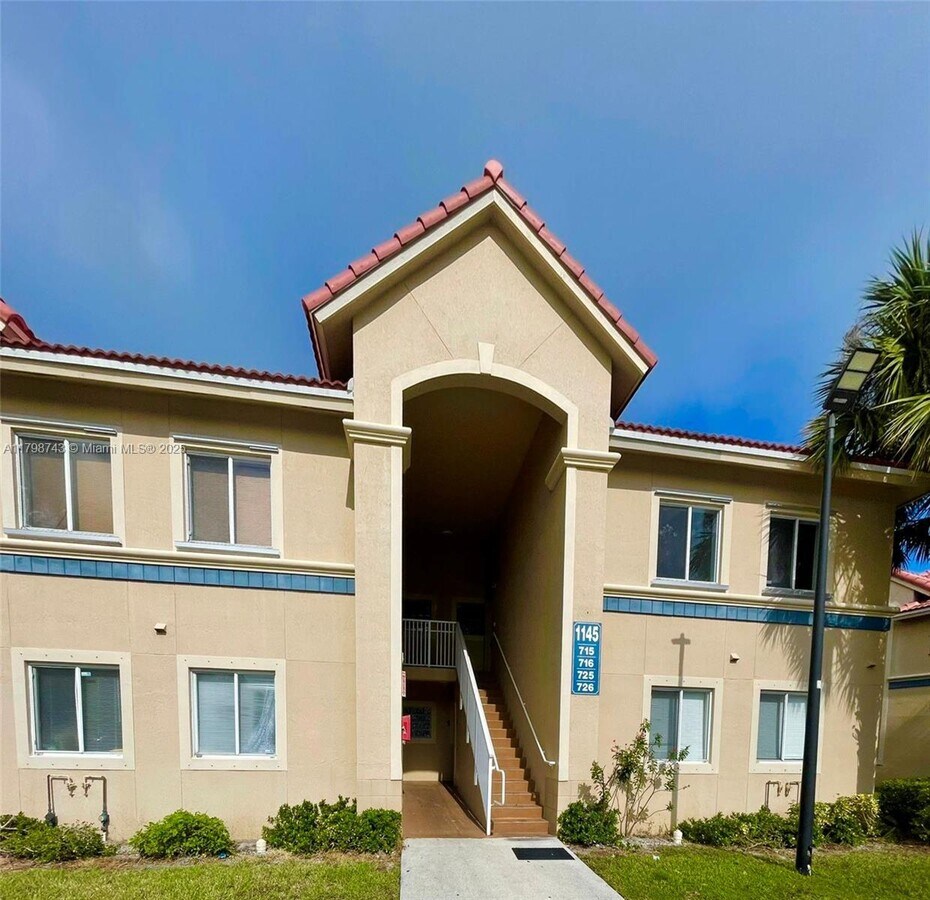 Photo - 1145 Golden Lakes Blvd Condo Unit 713