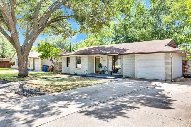 Photo - 2506 East Side Dr