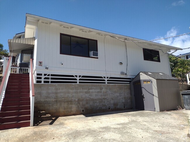 Building Photo - 2 bedroom 1 bath with Kaimuki ocean view Rental