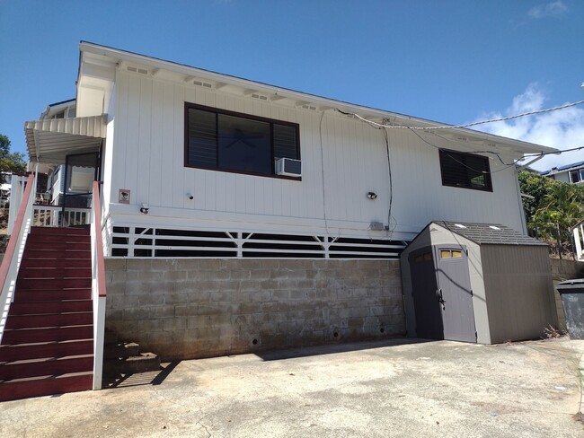 2 bedroom 1 bath with Kaimuki ocean view - 2 bedroom 1 bath with Kaimuki ocean view Casa