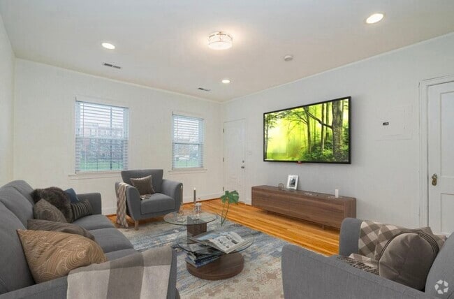 Building Photo - 209 19th St NE Unit 4 Rental