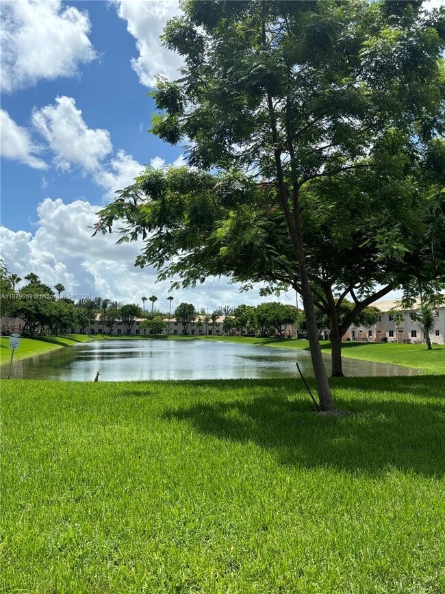 Photo - 2721 SE 12th Pl Unit 205