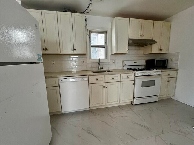 Photo - 26 Paterson St Unit 2