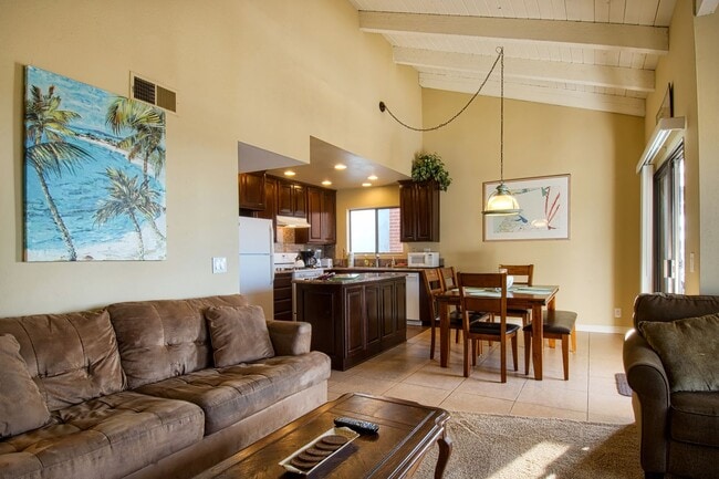 Photo - 414 E Oceanfront Unidad B