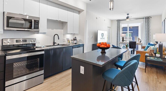 Building Photo - 740 N Dixie Hwy Unit A7