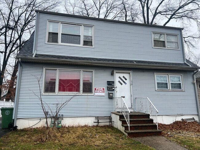 Building Photo - 1029 Harrison Ave Unit # 1