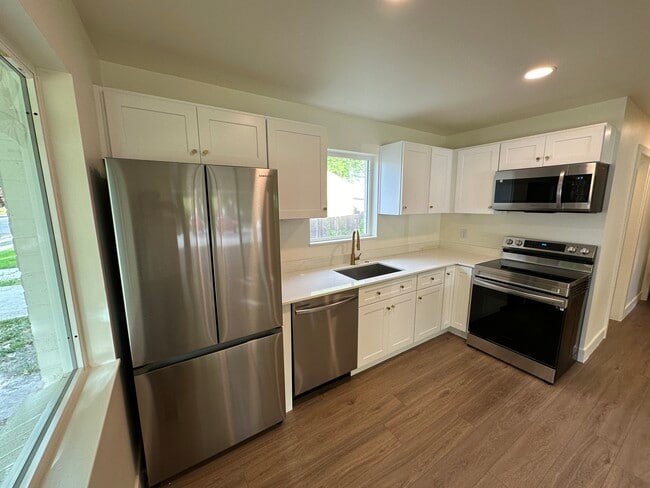 Building Photo - 2161 S Nowell Cir Unit 2161 Nowell Rental
