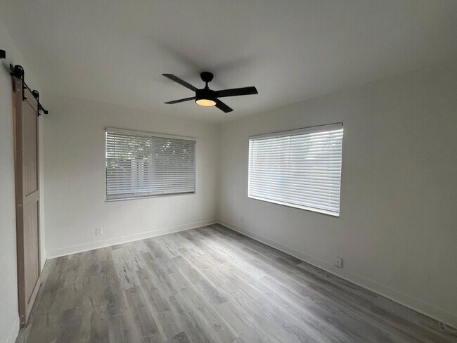 Photo - 1712 Fletcher St Unidad 3