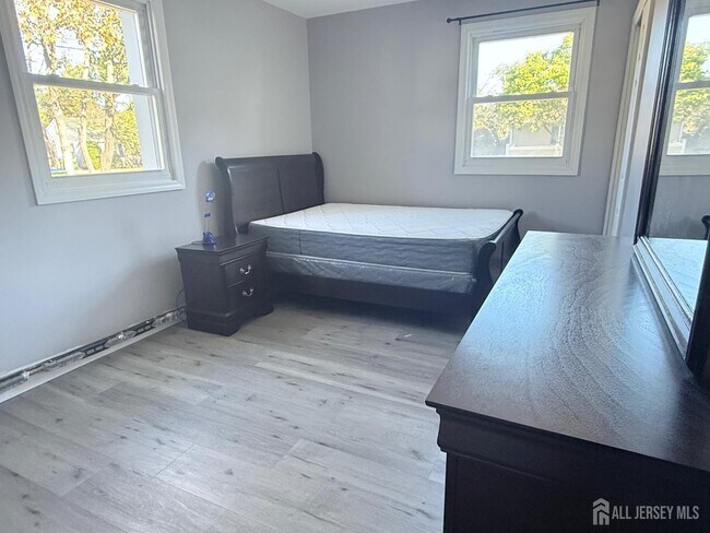 Photo - 19 Lahiere Ave